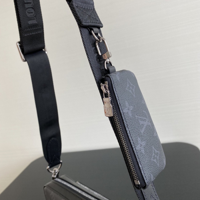 L1VV TRIO MESSENGER BAG-25 x 18.5 x 7 cm