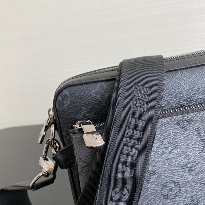 L1VV TRIO MESSENGER BAG-25 x 18.5 x 7 cm