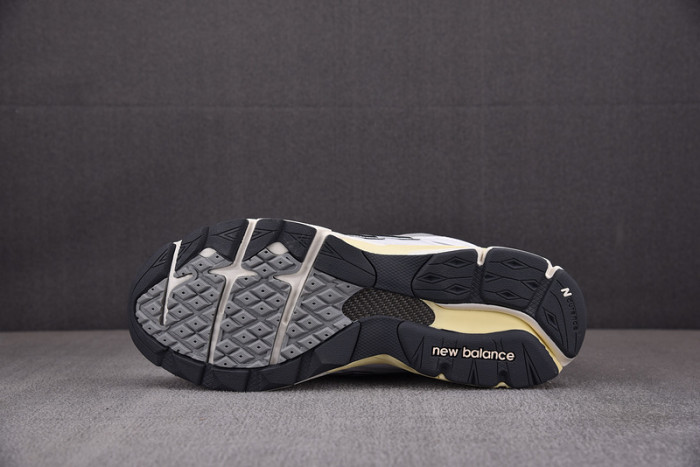 new balance 990v3 miusa teddy santis sea salt m990al3