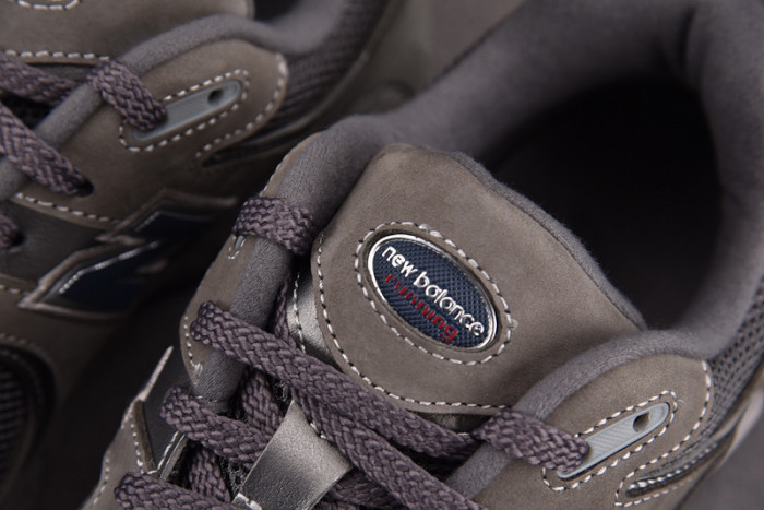 New Balance 2002R Light Grey ML2002RA