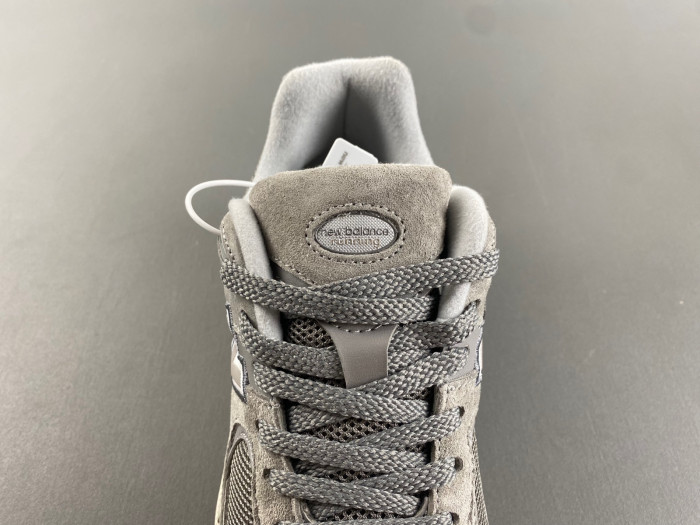 New Balance 2002R Marblehead Light Aluminum ML2002RC