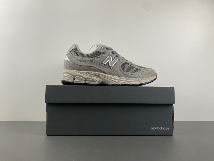 New Balance 2002R Marblehead Light Aluminum ML2002RC