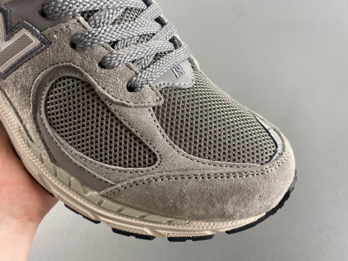 New Balance 2002R Marblehead Light Aluminum ML2002RC