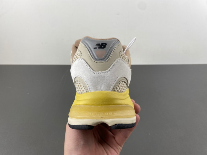 New Balance 2010 Rose Beige U2010SGR