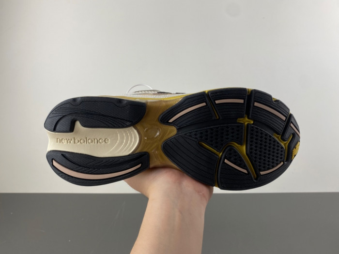 New Balance 2010 Rose Beige U2010SGR