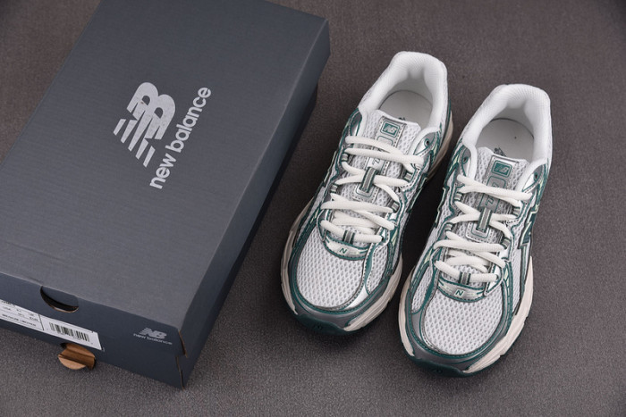 New Balance 740v2 White Marsh Green U740GR2