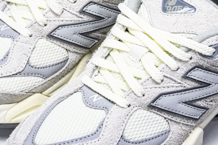 New Balance 9060 Moonbeam Sea Salt U9060HSC