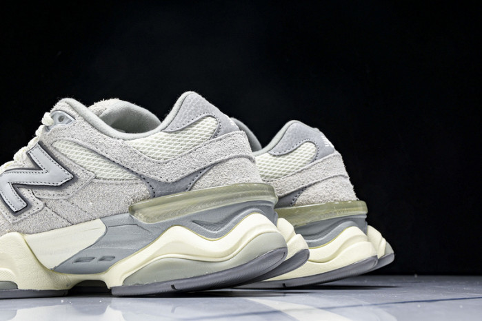 New Balance 9060 Moonbeam Sea Salt U9060HSC