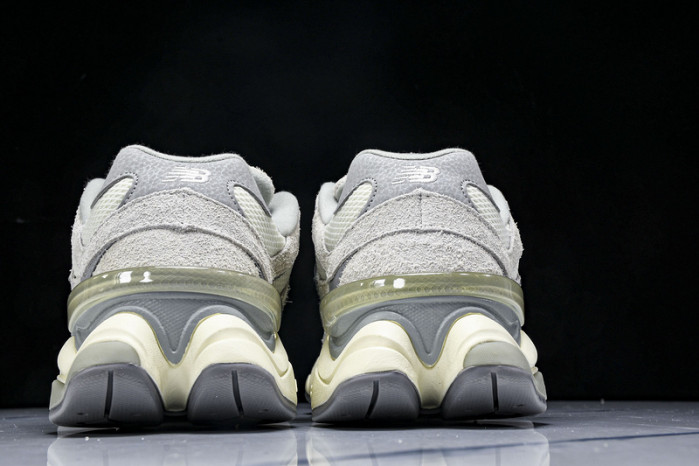 New Balance 9060 Moonbeam Sea Salt U9060HSC