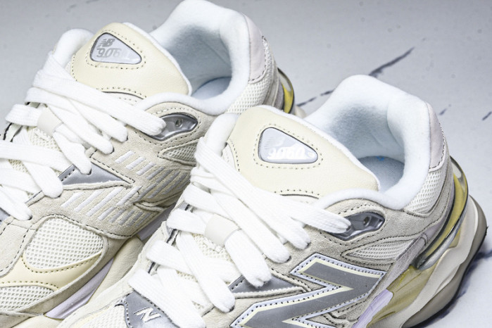 New Balance 9060 U9060WHT