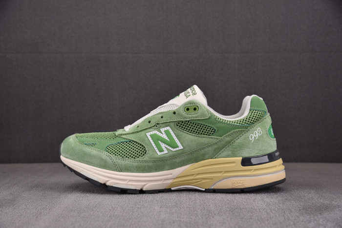 new balance 993 miusa teddy santis chive u993gw