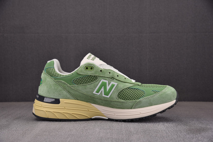 new balance 993 miusa teddy santis chive u993gw