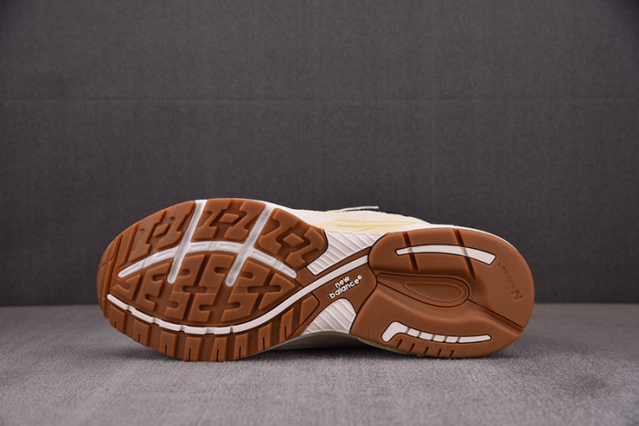 new balance 993 miusa teddy santis sea salt black u993ws