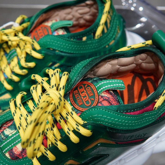 versa chain reaction sneakers